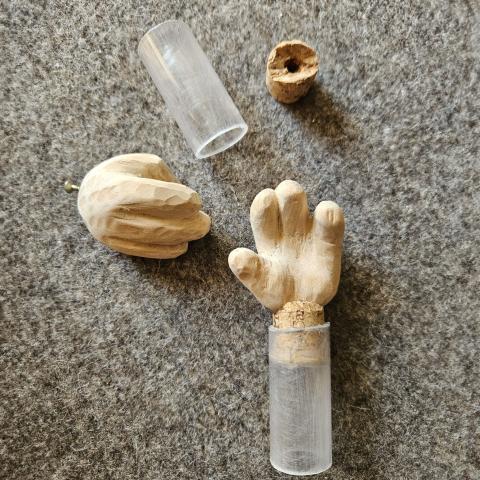 Tromino Handpuppe entsteht Bild A