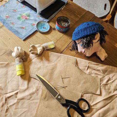 Tromino Handpuppe entsteht Bild B